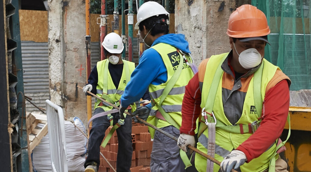 Discover COVID-19 precautions at Woodkraft. From workplace safety to project sites, learn how we prioritize health and well-being.